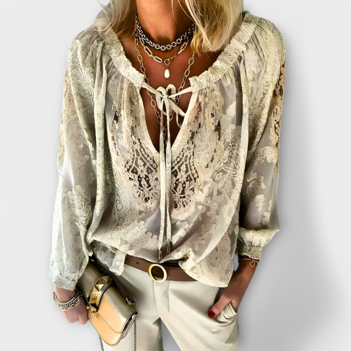 Brunetta | Sophisticated Blouse