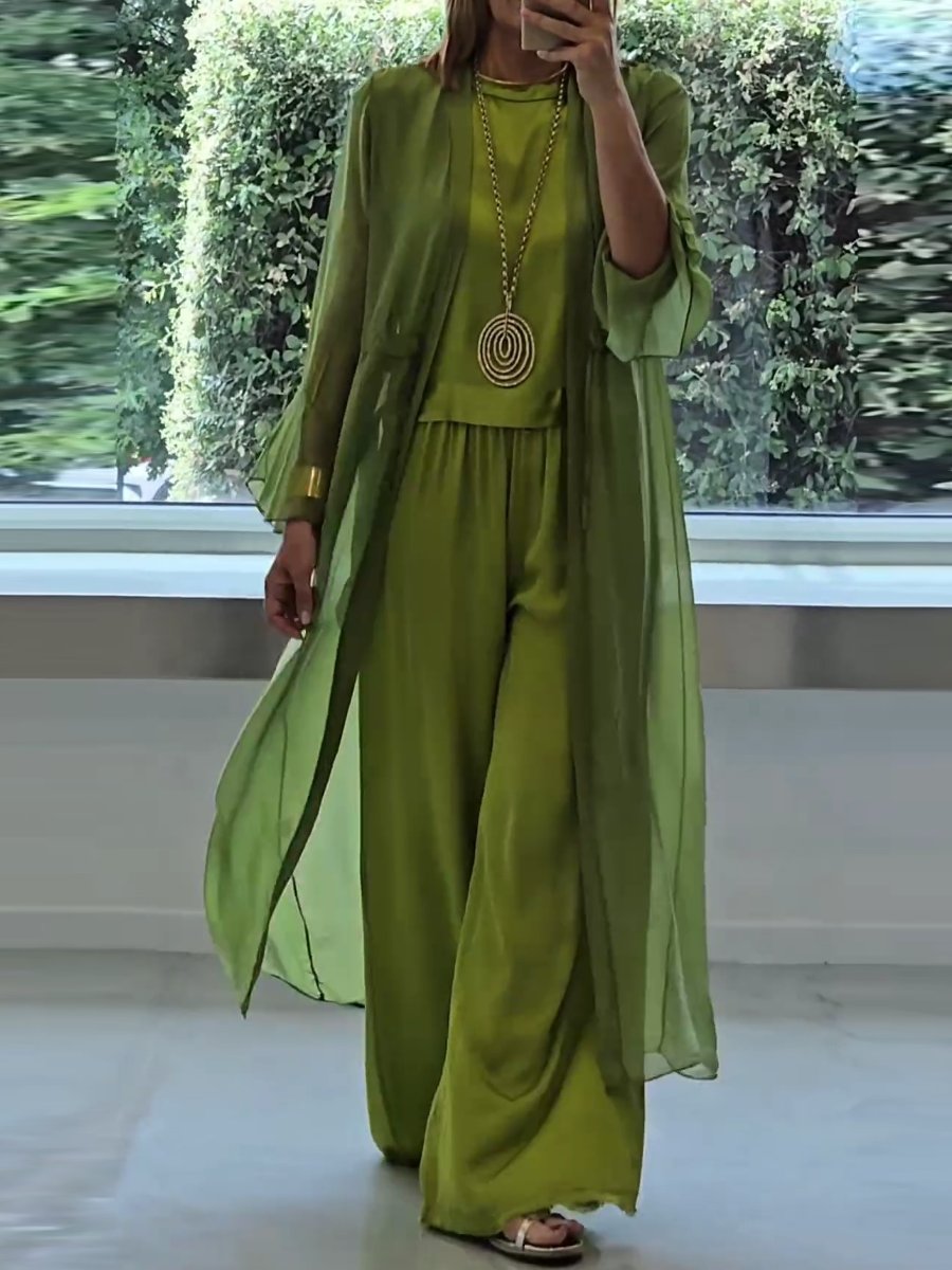 Lindsy - Elegant Comfortable Three Piece Set